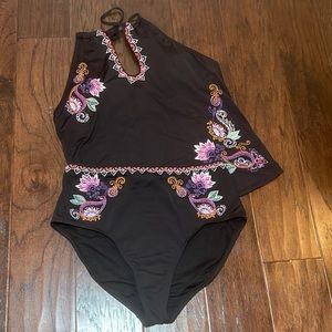 Gibson and Latimer Tankini High Waist Embroidered Swim Set